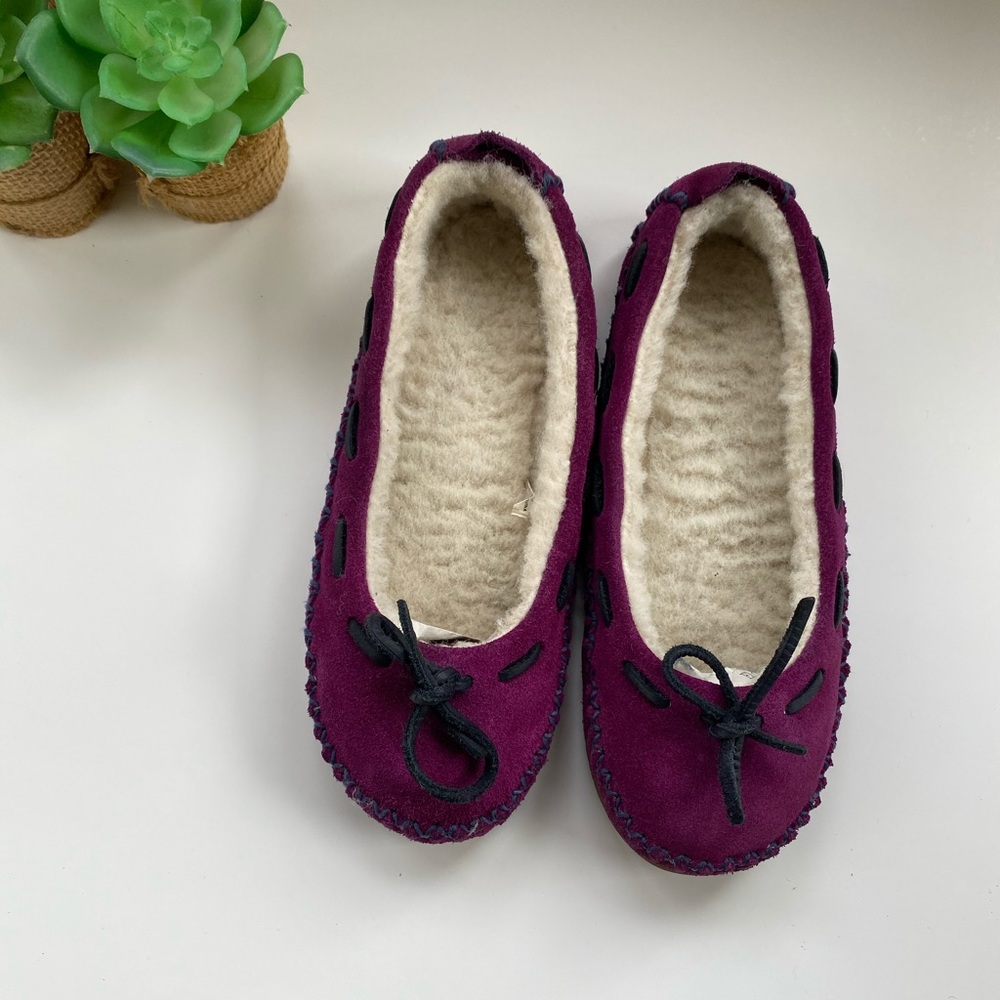 L.L bean hearthside moccasins slippers women’s 5